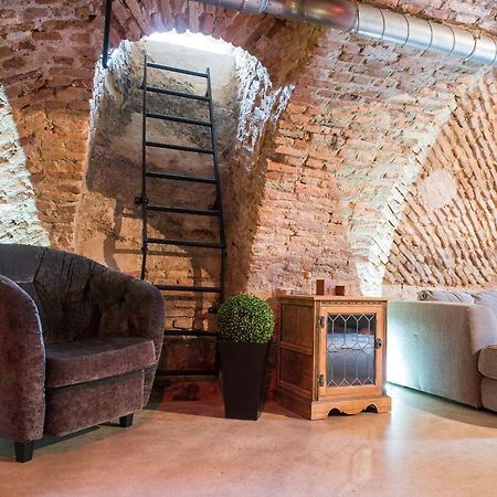 Unique Old Town Apartment Vilnius Bagian luar foto