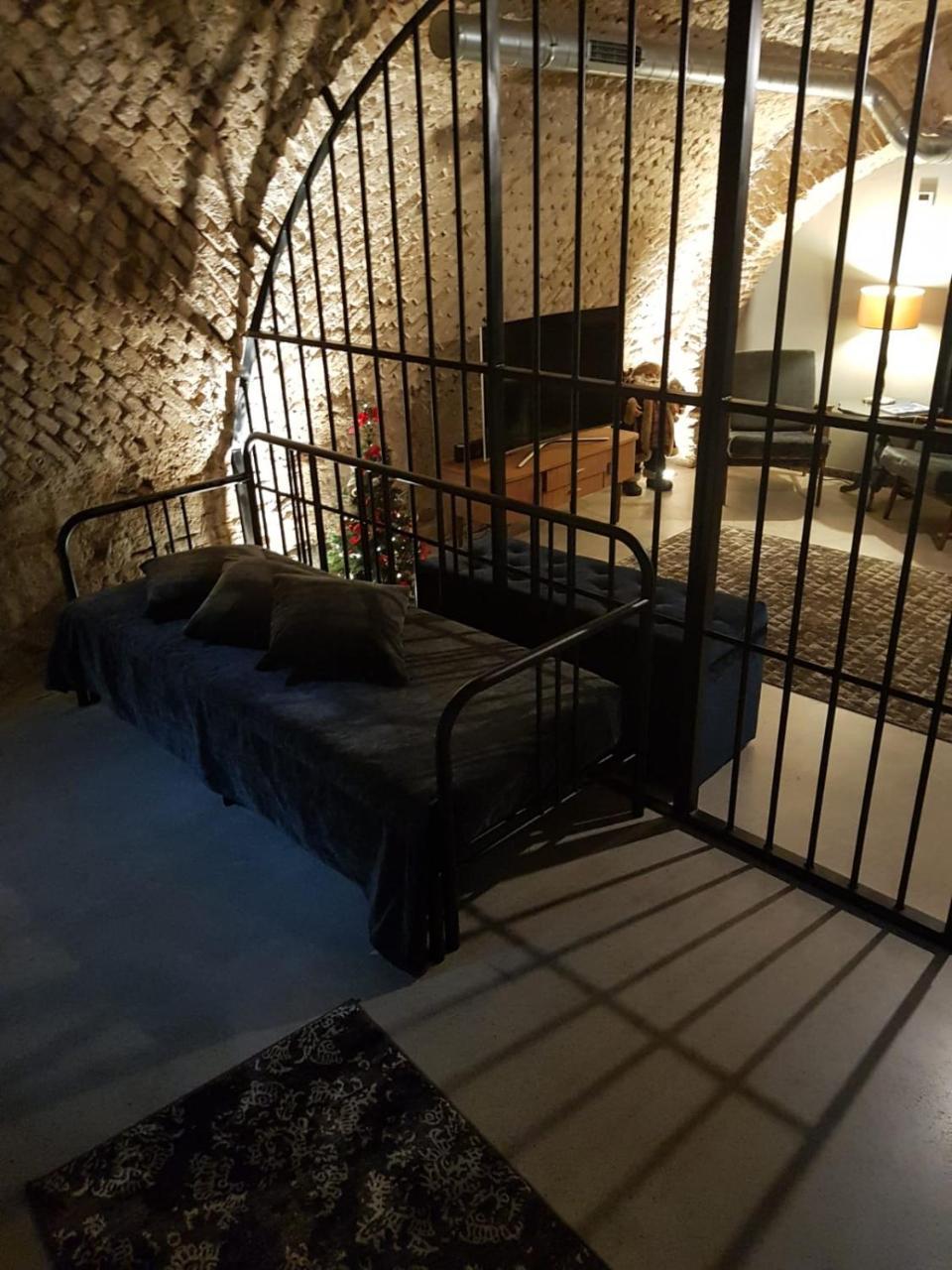 Unique Old Town Apartment Vilnius Bagian luar foto